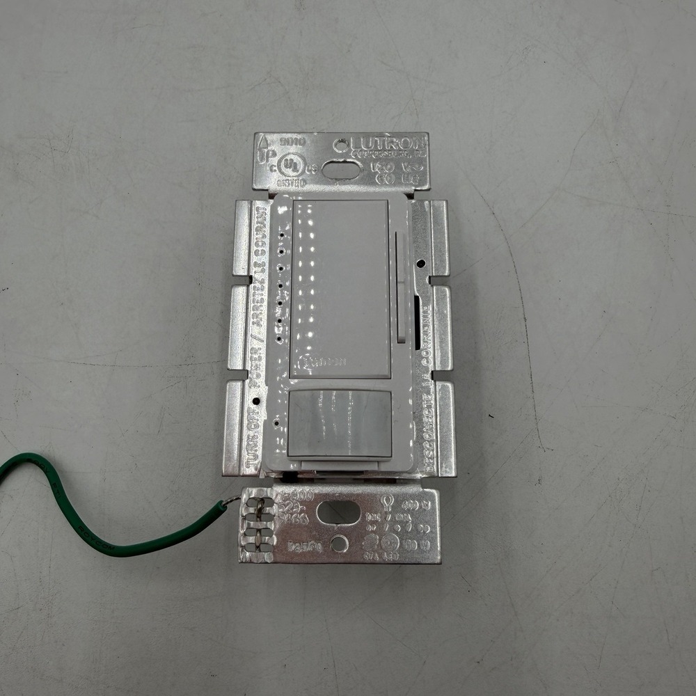 Lutron Maestro LED Motion Sensor Dimmer Switch White MACL-OP153M
